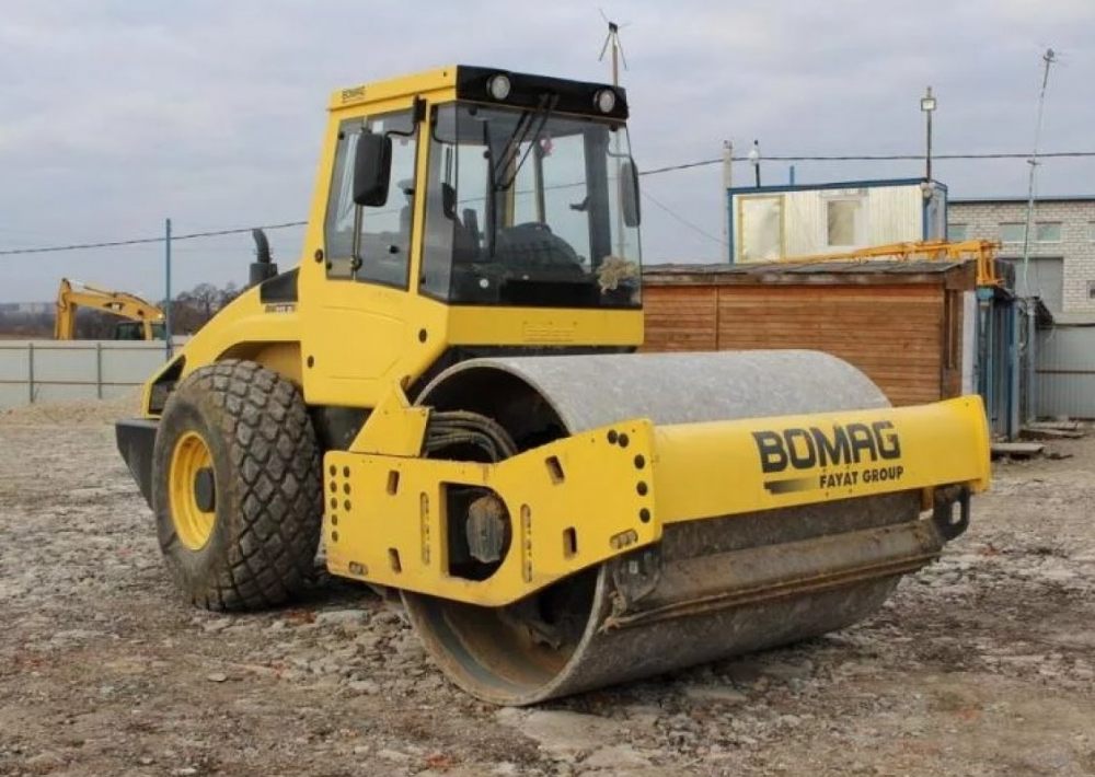 Каток Bomag BW-213 D4 взять в аренду, заказать, цены, услуги - Великий Новгород