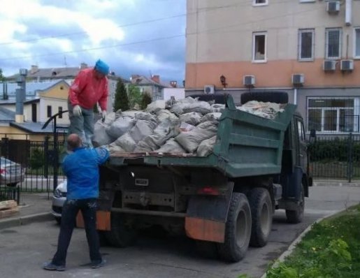 Вывоз строительного мусора (самосвалы, газели). Грузчики стоимость услуг и где заказать - Великий Новгород